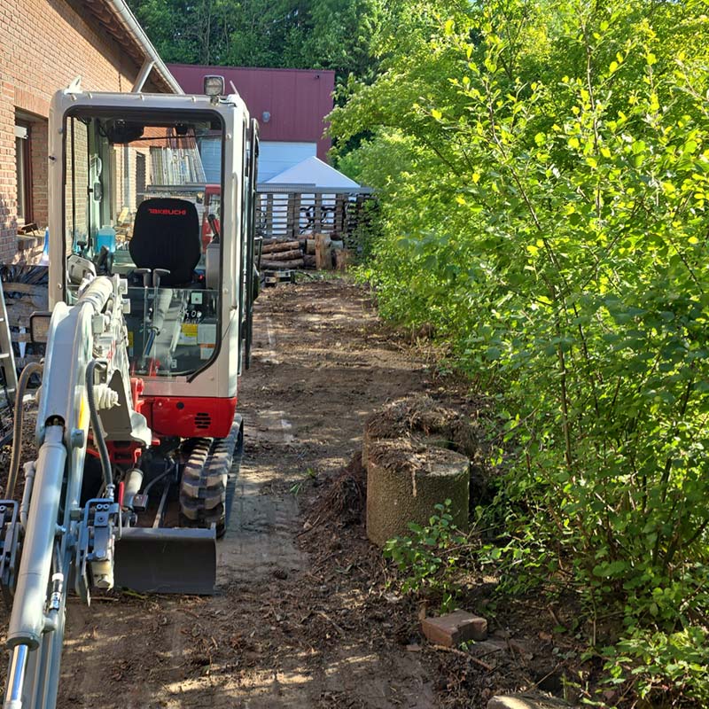 Baggerarbeiten-Garten 1 2t Bagger