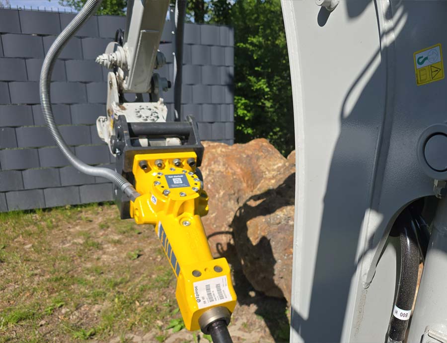 Baggerarbeiten-Garten 2 stemmhammer